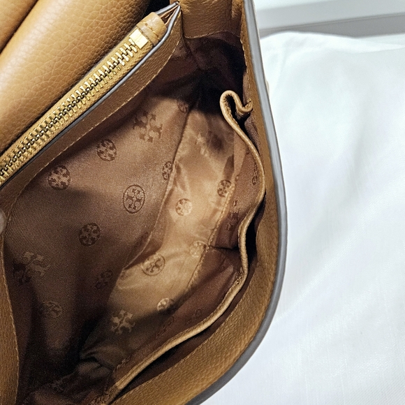 Tory Burch Britten Flap Shoulder Bag - Picture 14 of 16